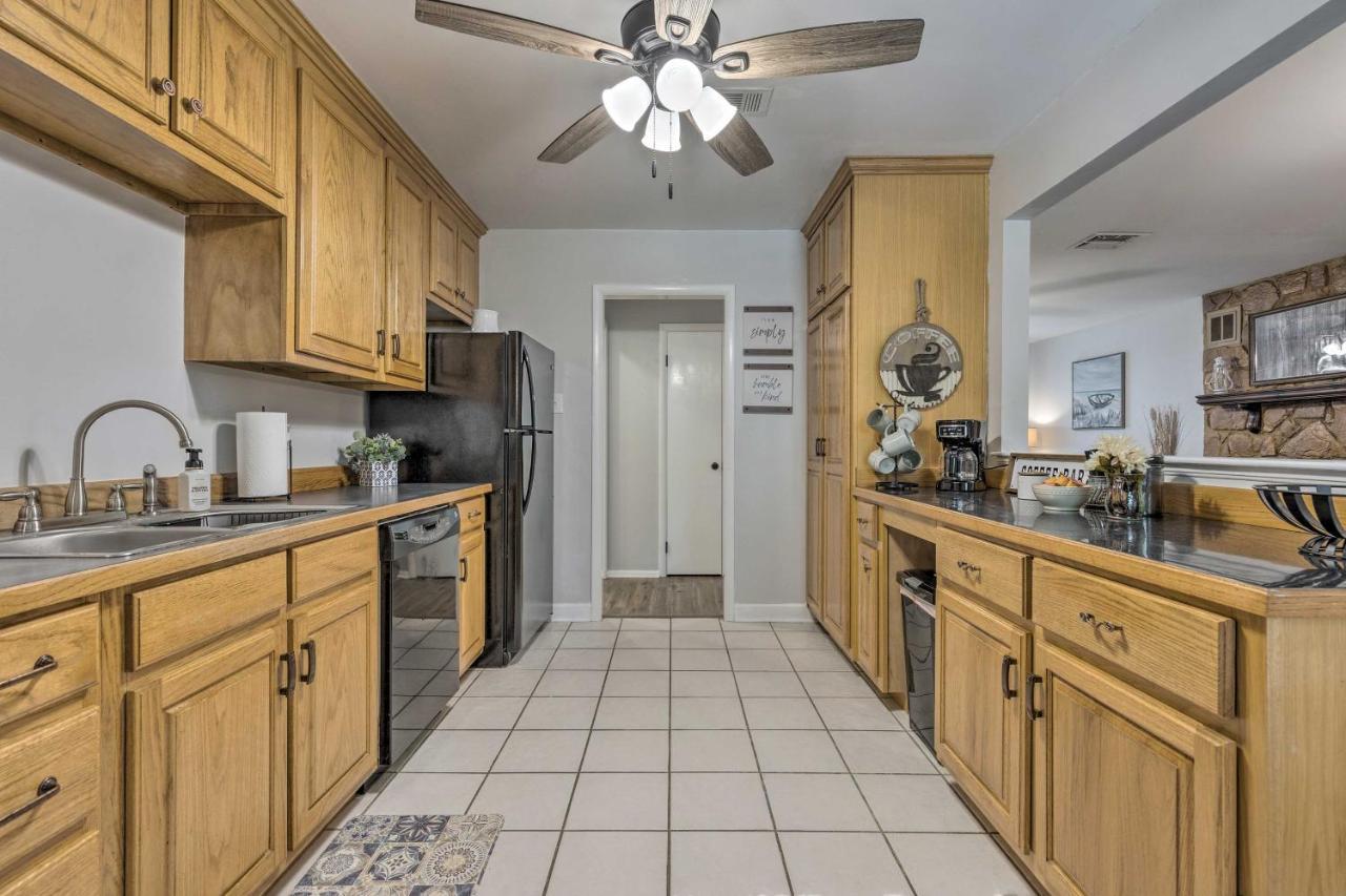 Charming Gulfport Escape Half-Mile To Beach! Екстер'єр фото
