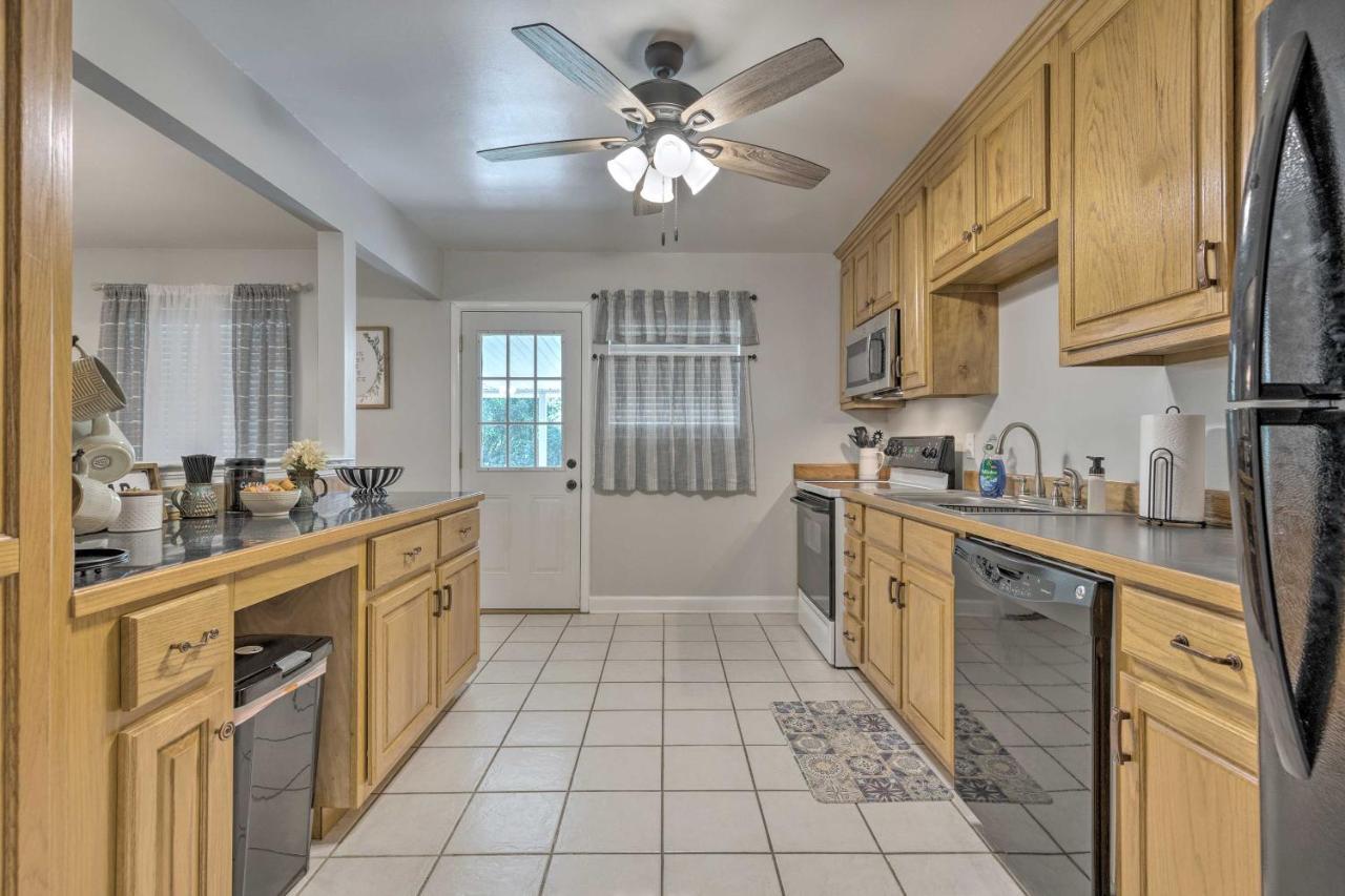 Charming Gulfport Escape Half-Mile To Beach! Екстер'єр фото